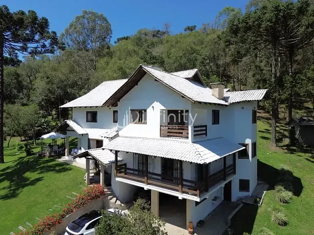 Casa com 17776m² 5 quartos e 4 banheiros, à venda, no bairro Barro Preto em Rio Negrinho