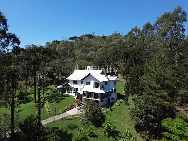 Casa com 17776m² 5 quartos e 4 banheiros, à venda, no bairro Barro Preto em Rio Negrinho