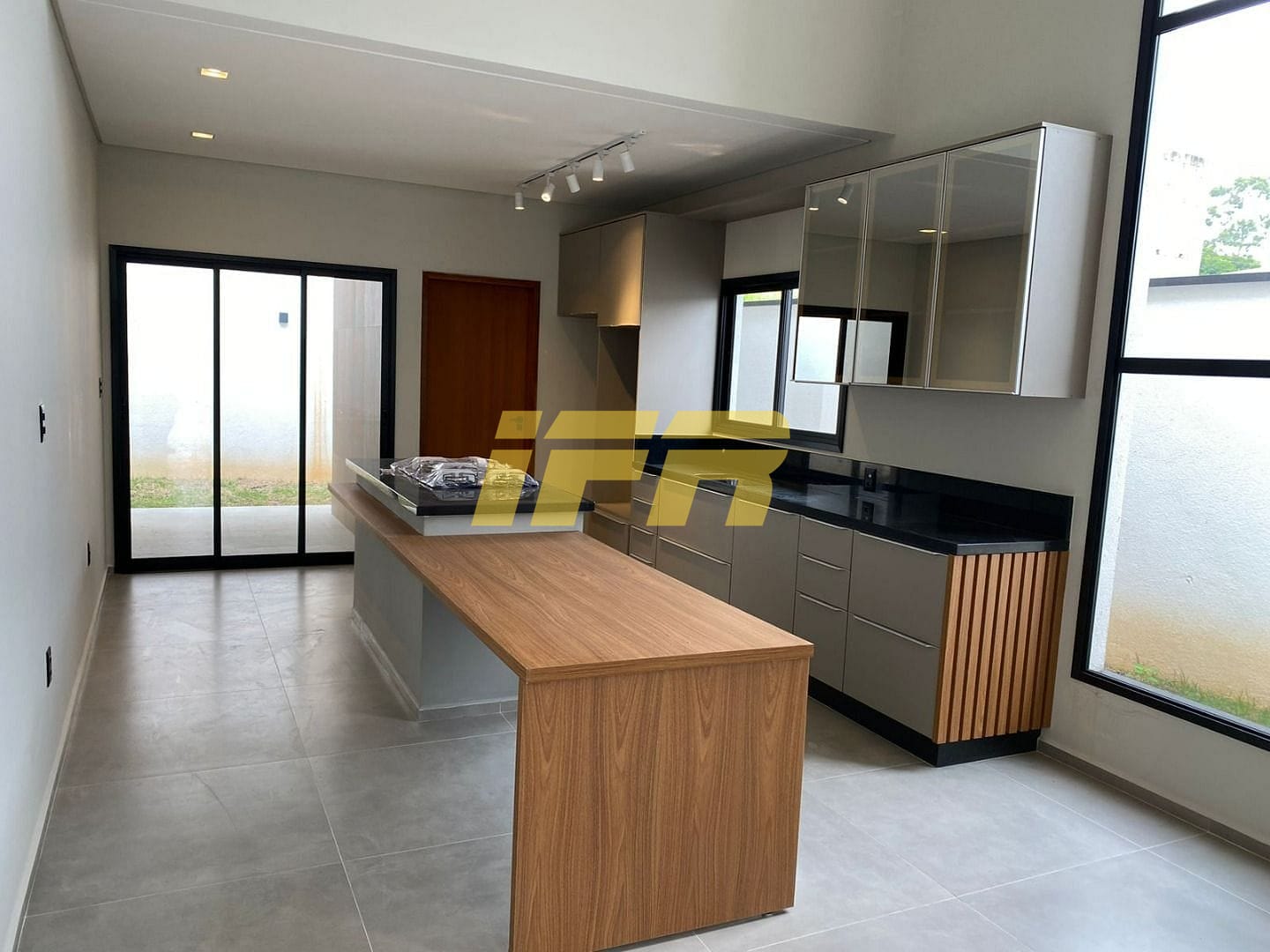 Casa, 3 quartos, 160 m² - Foto 1