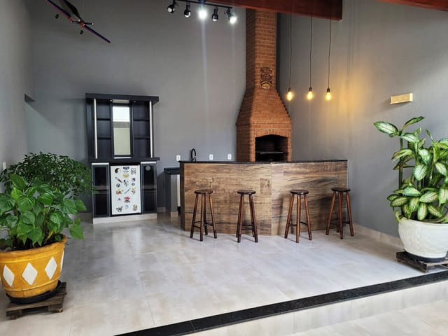 Casa com 250m² 3 quartos e 3 banheiros, à venda, no bairro Jardim Cândido Bertini em Santa Bárbara D'Oeste