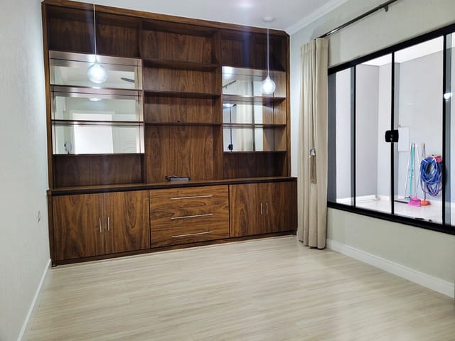 Casa com 250m² 3 quartos e 3 banheiros, à venda, no bairro Jardim Cândido Bertini em Santa Bárbara D'Oeste