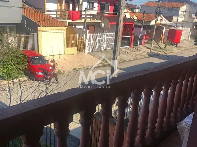 Casa 3 quartos e 2 banheiros, à venda, no bairro Areal em Pelotas