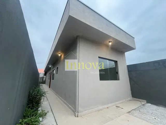 Casa com 125m² 2 quartos e 1 banheiro, à venda, no bairro Balneário dos Golfinhos em Caraguatatuba