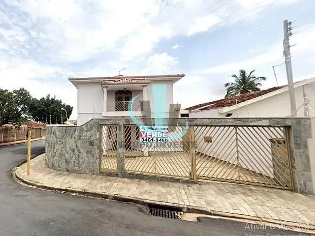 Casa com 256m² 4 quartos e 2 banheiros, à venda, no bairro VILA JOSÉ BONIFÁCIO em ARARAQUARA
