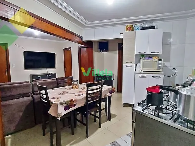 Casa à venda, no bairro Vila Miranda em Itaquaquecetuba