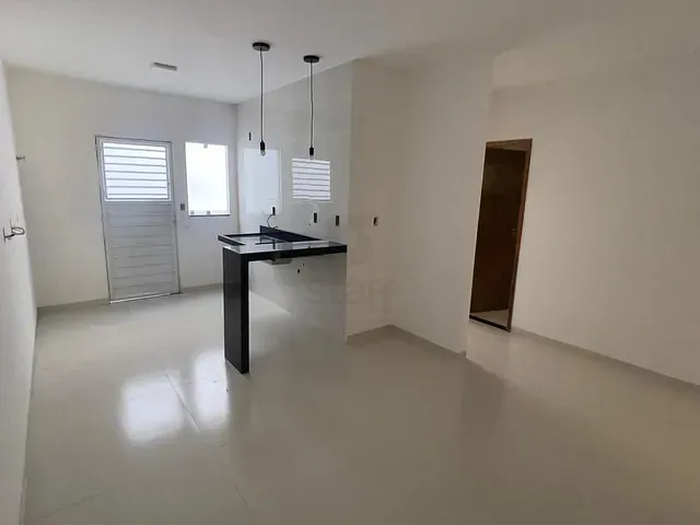 Casa 3 quartos e 1 banheiro, à venda, no bairro Centro em Paulo Afonso
