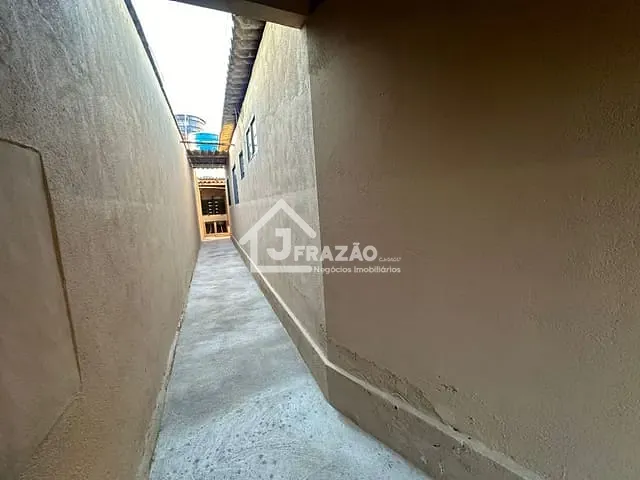 Casa com 200m² 2 quartos e 1 banheiro, para alugar, no bairro Jardim Guanabara II em Goiânia