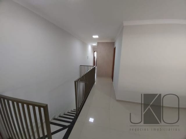 Casa com 180m² 3 quartos e 3 banheiros, à venda, no bairro Sabará III em Londrina