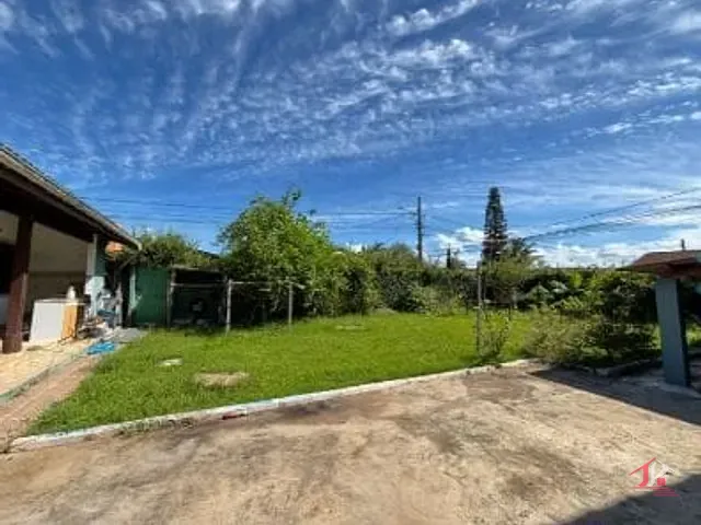 Casa 2 quartos e 2 banheiros, à venda, no bairro Praia dos Sonhos em Itanhaém