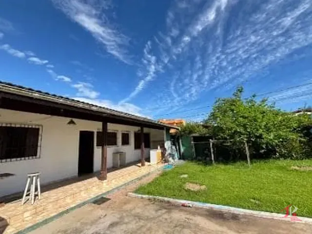 Casa 2 quartos e 2 banheiros, à venda, no bairro Praia dos Sonhos em Itanhaém