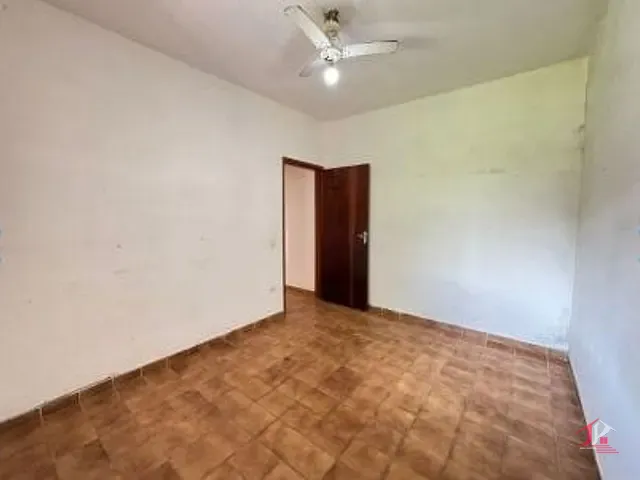 Casa 2 quartos e 2 banheiros, à venda, no bairro Praia dos Sonhos em Itanhaém