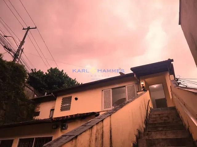 Casa à venda, no bairro Centro em Petrópolis