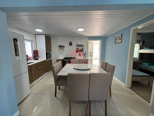 Casa 2 quartos e 1 banheiro, à venda, no bairro Campo Comprido em Curitiba