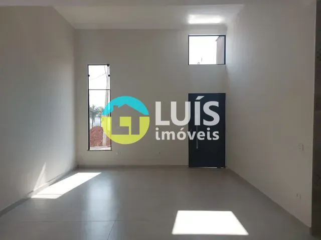 Casa 3 quartos e 2 banheiros, à venda, no bairro PORTAL DO LAGO em Guaranésia