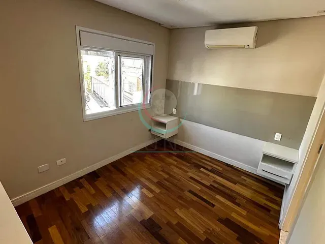 Casa 2 quartos e 4 banheiros, à venda, no bairro Vila Mariana em São Paulo