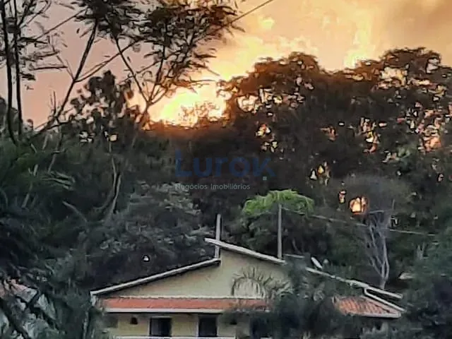 Casa com 736m² 3 quartos e 5 banheiros, à venda, no bairro Sousas em Campinas