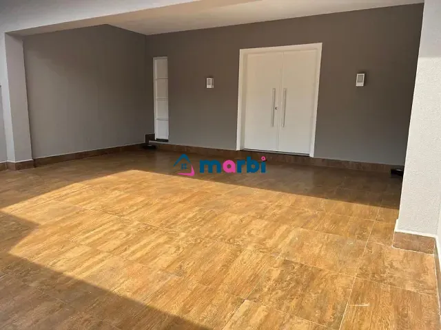 Casa com 170m² 2 quartos e 2 banheiros, à venda ou para alugar, no bairro Centro em Santa Bárbara D'Oeste