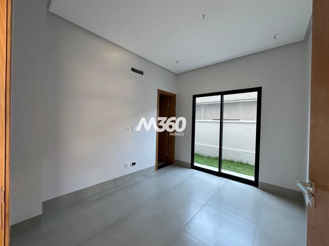 Casa 4 quartos e 5 banheiros, à venda, no bairro Jardins Barcelona em Senador Canedo