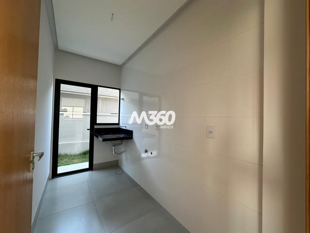 Casa 4 quartos e 5 banheiros, à venda, no bairro Jardins Barcelona em Senador Canedo