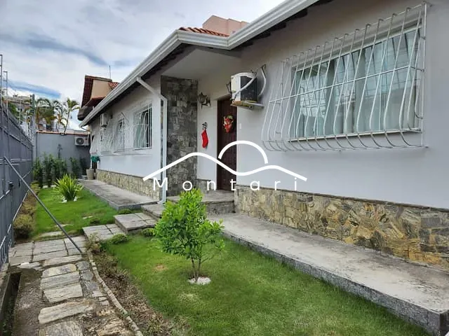 Casa 5 quartos e 4 banheiros, à venda, no bairro Jardim Tropical em Resende