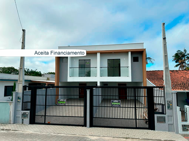 Foto do Casa - Sobrado geminado n°01 alto padrão à venda, proxoma a Lagoa, Costeira, Balneário Barra do Sul, SC | North Center