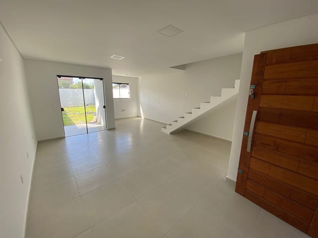 Foto do Casa - Sobrado geminado n°01 alto padrão à venda, proxoma a Lagoa, Costeira, Balneário Barra do Sul, SC | North Center