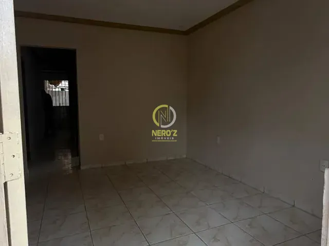 Casa 6 quartos e 3 banheiros, à venda, no bairro Centro em Dom Cavati