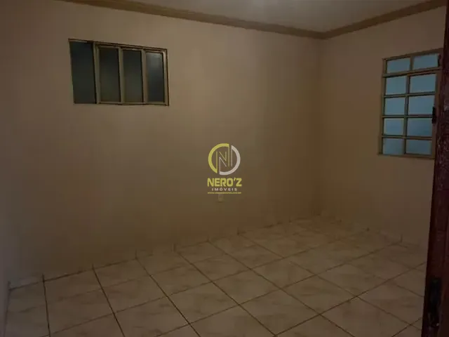 Casa 6 quartos e 3 banheiros, à venda, no bairro Centro em Dom Cavati