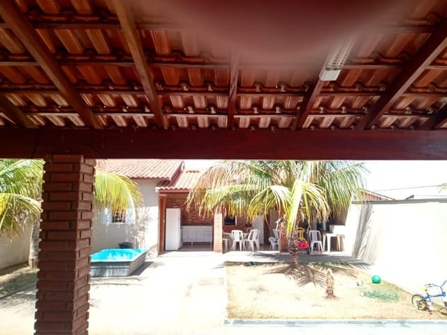 Casa com 404m² 4 quartos e 3 banheiros, à venda, no bairro Parque Residencial Victório Parolin em Olímpia