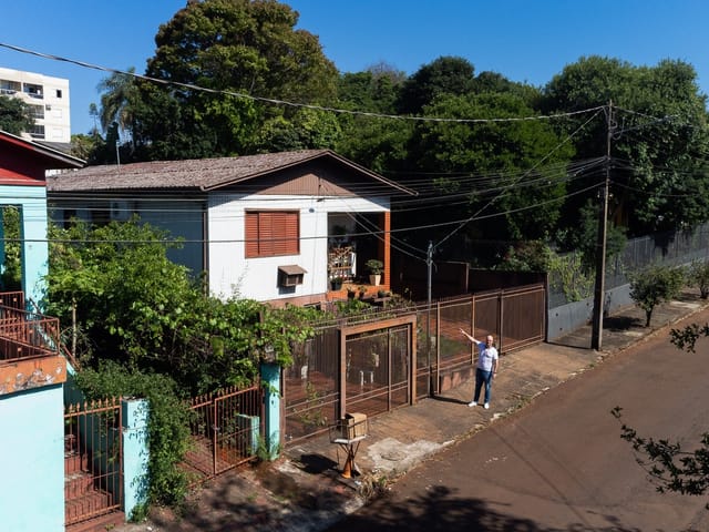 BAIXOU: Casa mista 3 dormitórios bairro Osvaldo Aranha