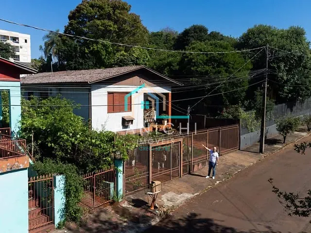 Casa com 222m² 3 quartos e 2 banheiros, à venda, no bairro Osvaldo Aranha em Ijuí