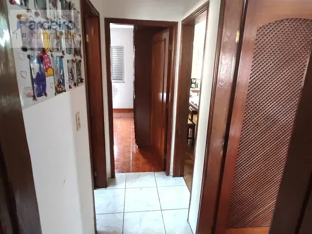 Casa com 300m² 4 quartos e 5 banheiros, à venda, no bairro Vila Bancária em São Paulo