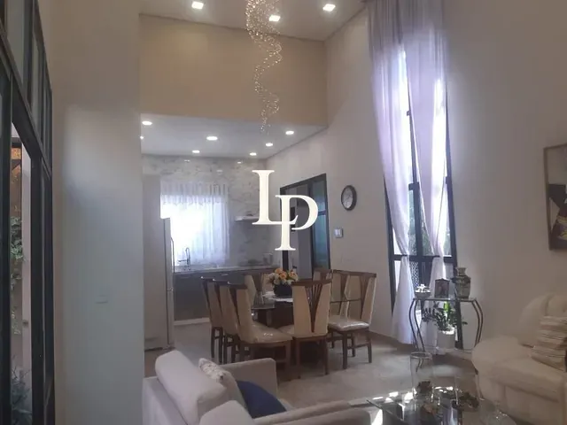 Casa com 300m² 3 quartos e 4 banheiros, à venda, no bairro Olímpico em São Caetano do Sul