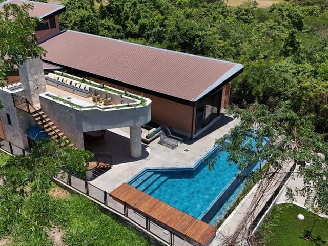 Foto do Casa - Casa com 4 dormitórios à venda, 365 m² por R$ 3.450.000,00 - Área Administrativa - Senador Canedo/GO | Portfolio Imóveis