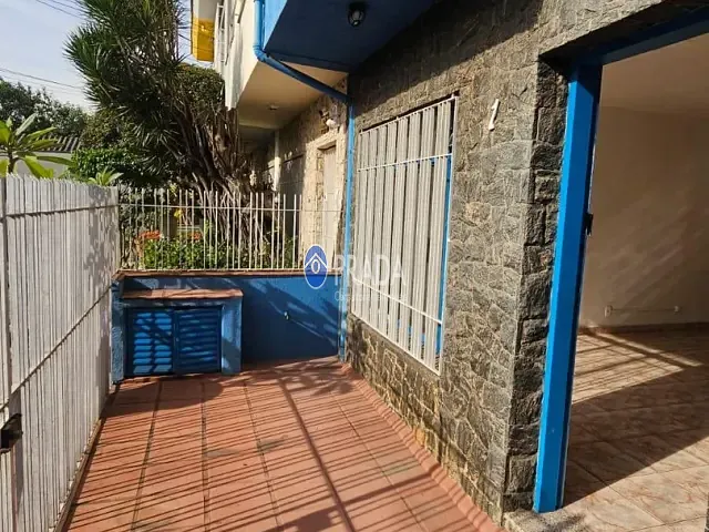 Sobrado com 250m² 3 quartos e 4 banheiros, à venda ou para alugar, no bairro Vila Madalena em São Paulo
