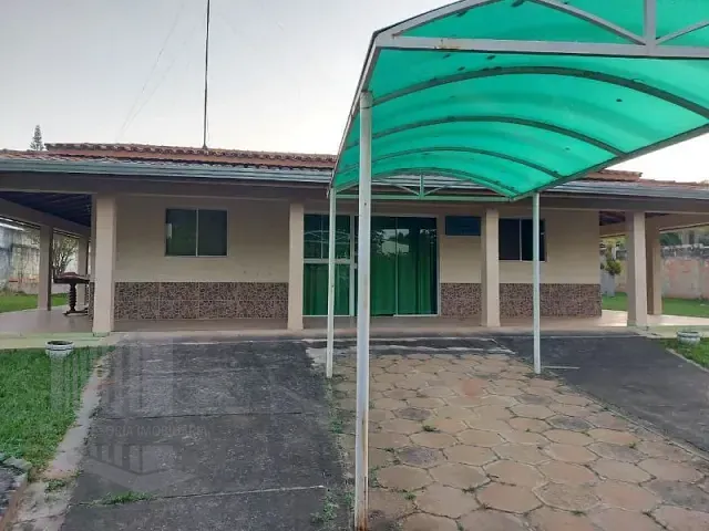 Casa com 1798m² 4 quartos e 2 banheiros, à venda, no bairro Condomínio Chácara Grota Azul em Hortolândia