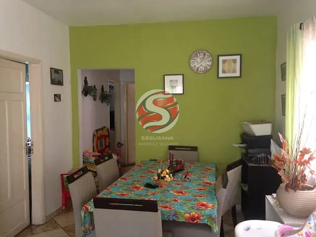 Casa com 300m² 3 quartos e 1 banheiro, à venda, no bairro Vila Santa Clara em São Paulo