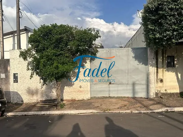 Casa 3 quartos e 2 banheiros, para alugar, no bairro Jardim Planalto em Conchal