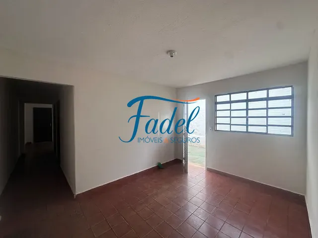 Casa 3 quartos e 2 banheiros, para alugar, no bairro Jardim Planalto em Conchal