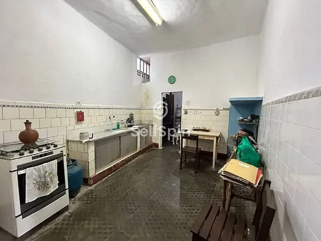 Casa com 360m², para alugar, no bairro Barreto em Niterói