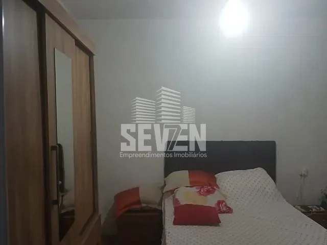 Casa com 330m² 5 quartos e 3 banheiros, à venda, no bairro Vila Nova Santa Luzia em Bauru