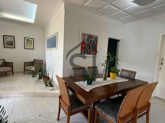 Casa com 300m² 4 quartos e 2 banheiros, à venda, no bairro Iate Clube de Americana em Americana