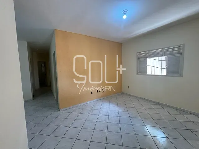 Casa com 288m² 3 quartos e 2 banheiros, à venda, no bairro Nova Parnamirim em Parnamirim