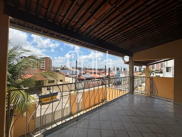 Casa com 288m² 3 quartos e 2 banheiros, à venda, no bairro Nova Parnamirim em Parnamirim