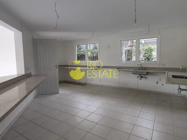 Casa com 1435m² 6 quartos e 6 banheiros, à venda, no bairro Frade (Cunhambebe) em Angra dos Reis