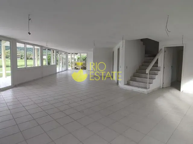 Casa com 1435m² 6 quartos e 6 banheiros, à venda, no bairro Frade (Cunhambebe) em Angra dos Reis