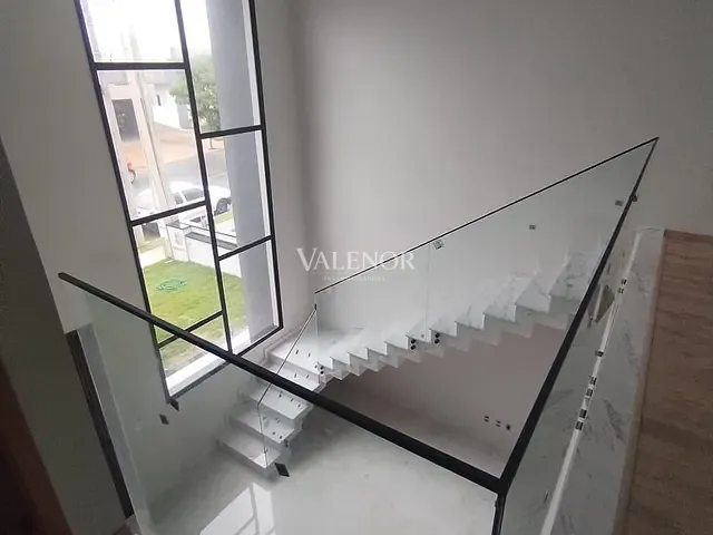 Casa com 300m² 3 quartos e 4 banheiros, à venda, no bairro São Venancio em Itupeva