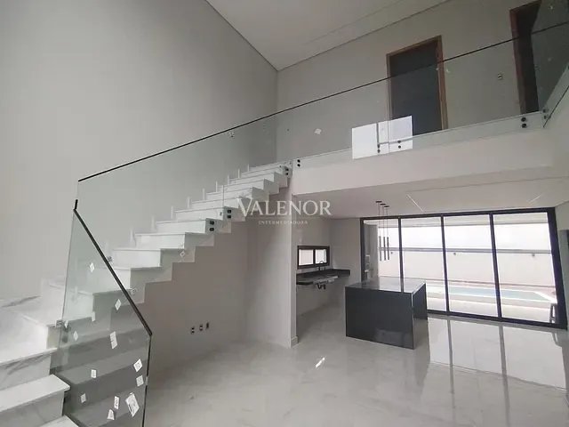 Casa com 300m² 3 quartos e 4 banheiros, à venda, no bairro São Venancio em Itupeva