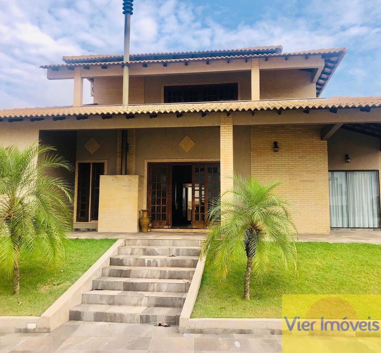 https://static.arboimoveis.com.br/CA0008_VIER/a-casa-dos-seus-sonhos-com-uma-incrivel-area-de-lazer1602076422190txave.jpg