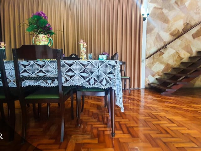 Casa com 294m² 3 quartos e 3 banheiros, à venda ou para alugar, no bairro Ramos em Rio de Janeiro